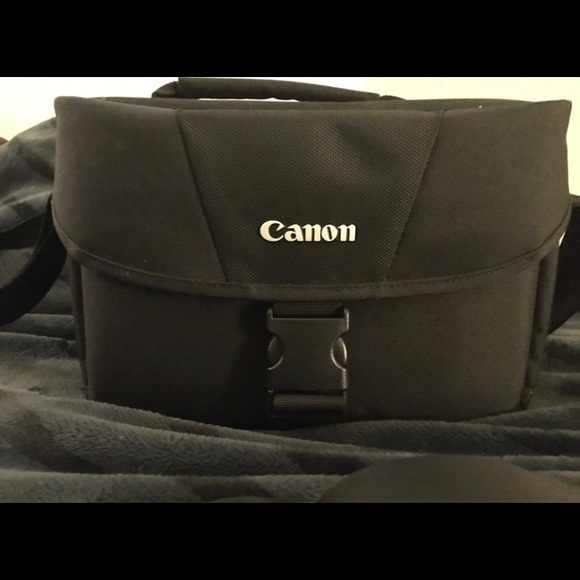 Canon PowerShot Camera - Picture 3 of 3